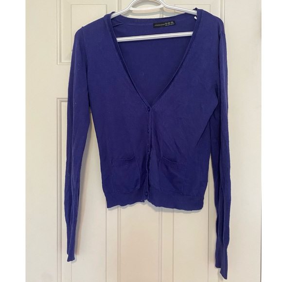 Cardigan - Picture 1 of 3